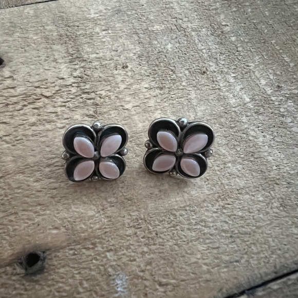 Native American sterling silver and stone stud earrings - Picture 1 of 3